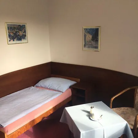 Hotel-pension Kamyk Prague